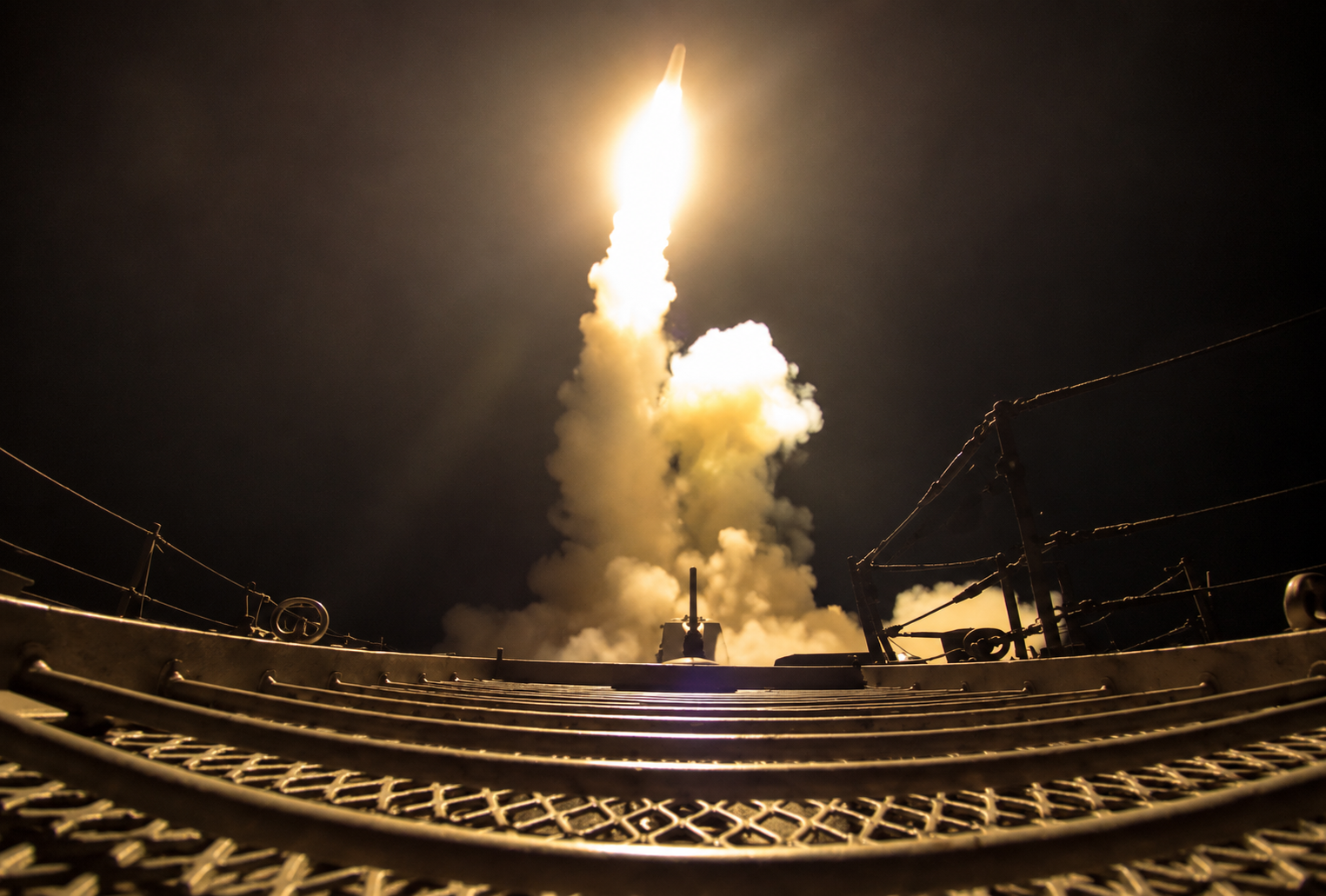 US Iran Strait of Hormuz Tensions after renewed military strikes affecting shipping routes in the Gulf region.